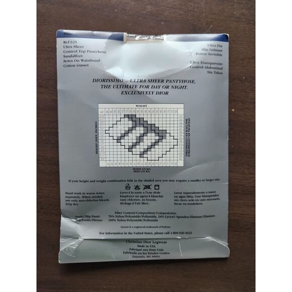 1 PAIR VINTAGE CHRISTIAN DIOR GRIS PALE CONTROL TOP PANTYHOSE SIZE 2 ~ NEW - Picture 2 of 4